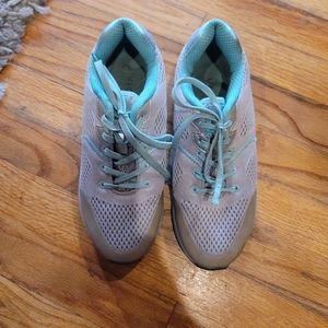 FIRM Vionic Emerald 9030 Women's Running Shoes size 6.5